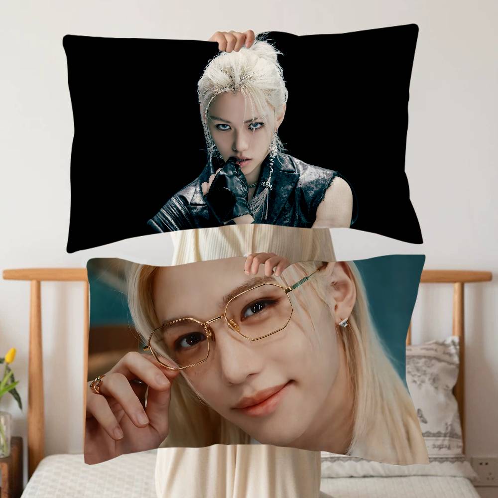 F-FelixS singer.png New Style  - Home Textiles Premium review and price